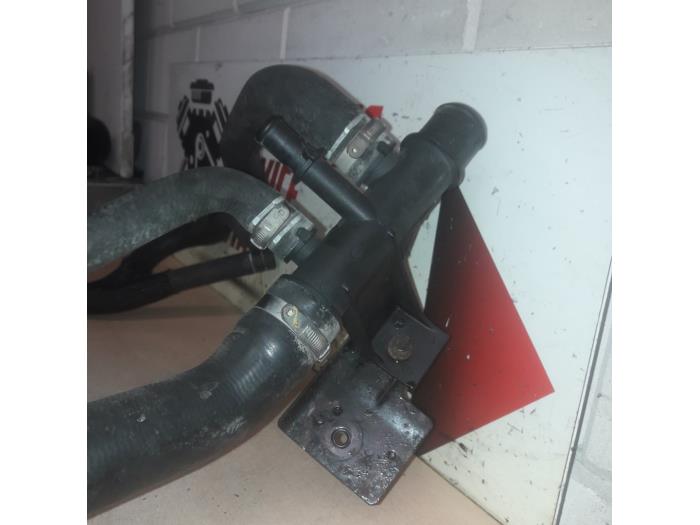 Begagnade Vattenrör Citroen Jumper (U9) 2.2 HDi 120 Pris € 65,00 Marginaltabell erbjuds av EU Engines & Parts BV