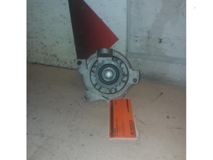 Begagnade Vattenpump Volkswagen Transporter/Caravelle T4 2.5 TDI Pris € 30,00 Marginaltabell erbjuds av EU Engines & Parts BV