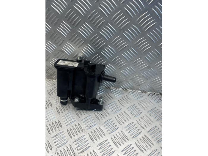 Usagé Ventilation carter Ford Fiesta 7 1.0 EcoBoost 12V Prix € 20,00 Règlement à la marge proposé par EU Engines & Parts BV
