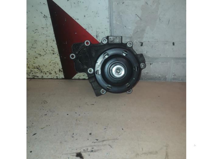 Begagnade Vattenpump Mercedes C (W204) 2.2 C-220 CDI 16V BlueEFFICIENCY Pris € 35,00 Marginaltabell erbjuds av EU Engines & Parts BV
