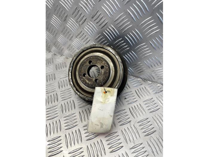 Gebrauchte Kurbelwelle Riemenscheibe Iveco New Daily VI 33S13, 35C13, 35S13 Preis € 75,00 Margenregelung angeboten von EU Engines & Parts BV