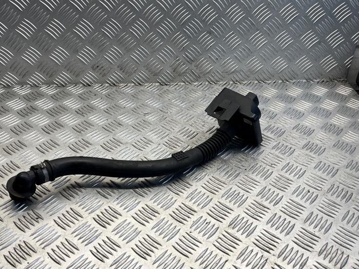 Gebrauchte Öl Füllrohr Mercedes Vito (447.6) 1.6 109 CDI 16V Preis € 45,00 Margenregelung angeboten von EU Engines & Parts BV