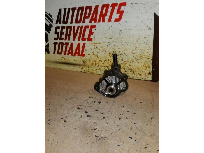 Gebrauchte Kraftstofffilter Mercedes Sprinter 5t (906) 516 CDI 16V Preis € 25,00 Margenregelung angeboten von EU Engines & Parts BV