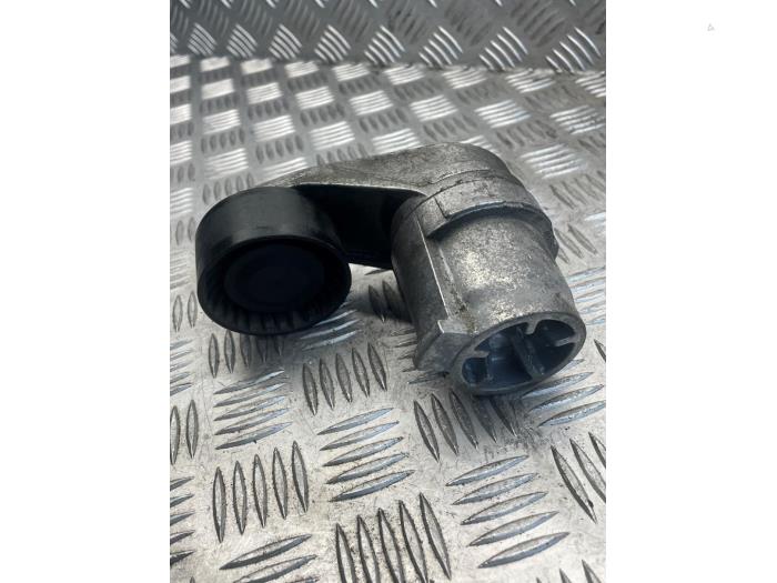 Usados Rodillo tensor correa múltiple BMW X5 (F15) xDrive 35i 3.0 Precio € 20,00 Norma de margen ofrecido por EU Engines & Parts BV