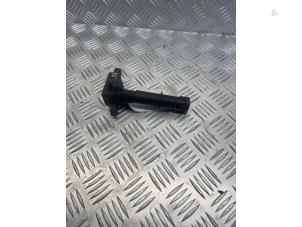 Ölstandsensor van een Mercedes-Benz Sprinter 3,5t (906.63) 313 CDI 16V 2014