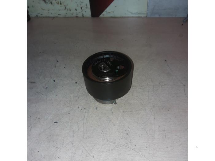 Usados Rodillo tensor correa múltiple Landrover Range Rover Sport (LW) 3.0 TDV6 Precio € 15,00 Norma de margen ofrecido por EU Engines & Parts BV