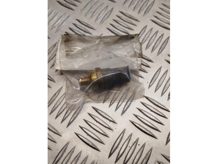 Used Engine temperature sensor Volkswagen Transporter/Caravelle T5 2.0 TDI DRF Price € 10,00 Margin scheme offered by EU Engines & Parts BV