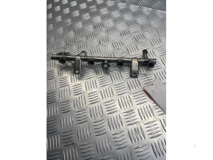Usagé Système d'injection Mercedes C (W204) 1.8 C-180K 16V Prix € 50,00 Règlement à la marge proposé par EU Engines & Parts BV