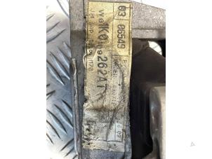 Engine mount from a Volkswagen Golf IV Variant (1J5) 1.9 TDI 100 2006