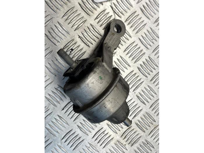Used Engine mount BMW Mini (R50/53) 1.6 16V Cooper Price € 35,00 Margin scheme offered by EU Engines & Parts BV