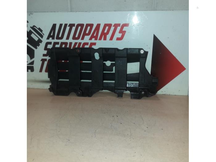 Begagnade Oljetråg Opel Insignia Sports Tourer Mk.I 2.0 CDTI 16V 4x4 Pris € 20,00 Marginaltabell erbjuds av EU Engines & Parts BV