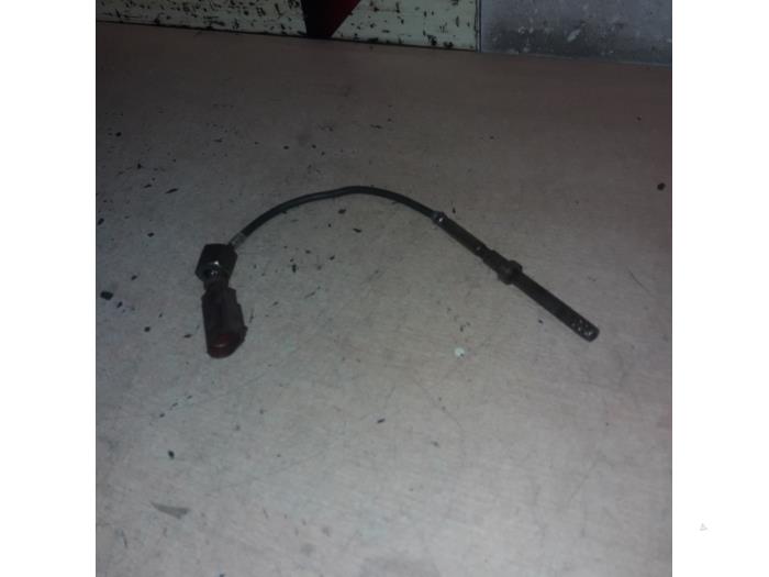 Usagé Sensor température d’échappement Volkswagen Crafter 28/30/32/35 MWB Prix € 35,00 Règlement à la marge proposé par EU Engines & Parts BV
