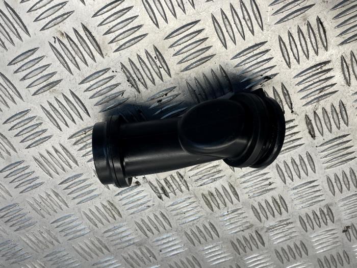 Gebrauchte Öl Füllrohr Mercedes Vito (639.6) 3.0 122 CDI V6 24V Preis € 20,00 Margenregelung angeboten von EU Engines & Parts BV