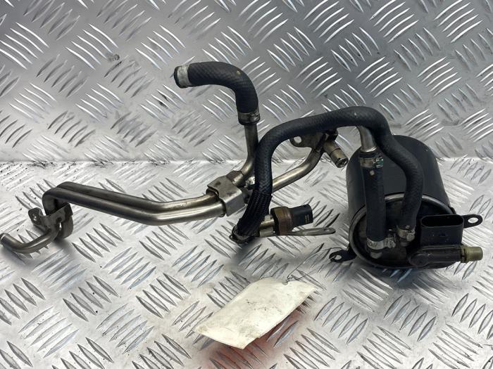 Gebrauchte Kraftstofffilter Mercedes S (222.0/222.1) 3.0 S-320L 24V Preis € 65,00 Margenregelung angeboten von EU Engines & Parts BV