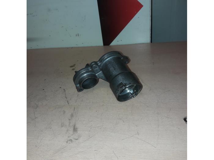 Begagnade Vattenrör Mercedes C (W203) 1.8 C-200K 16V Pris € 20,00 Marginaltabell erbjuds av EU Engines & Parts BV