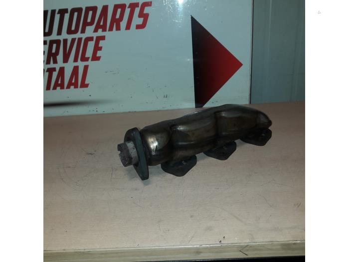 Usados Colector de escape Audi Q7 (4LB) 3.0 TDI V6 24V Precio € 45,00 Norma de margen ofrecido por EU Engines & Parts BV