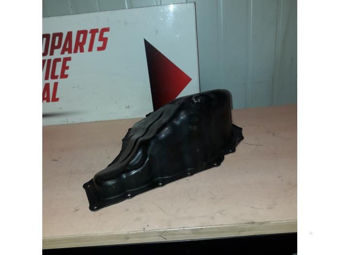 Usagé Couvercle carter Audi A4 Avant (B8) 1.8 TFSI 16V Prix € 40,00 Règlement à la marge proposé par EU Engines & Parts BV