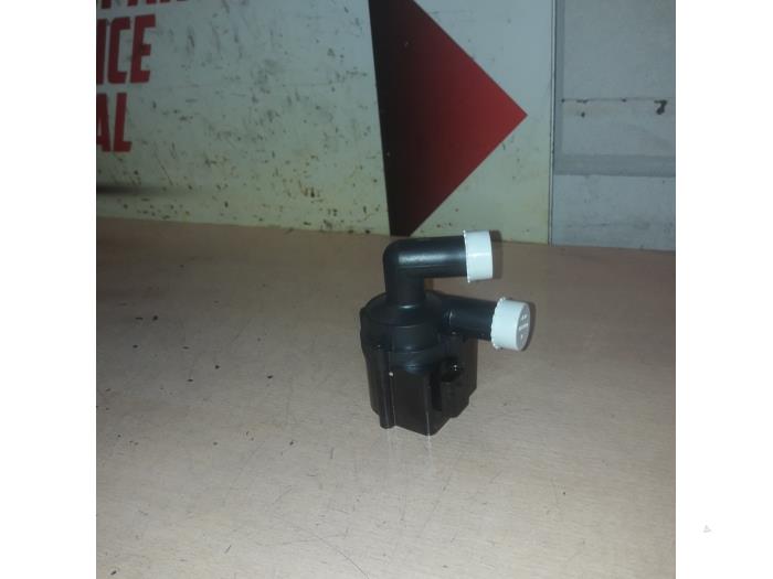 Nya Extra vattenpump Audi Q3 (8UB/8UG) 2.0 TDI 16V 150 Pris € 121,00 Inklusive moms erbjuds av EU Engines & Parts BV