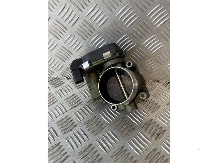 Gebrauchte Drosselklappengehäuse BMW 6 serie (F13) M6 V8 32V TwinPower Turbo Preis € 65,00 Margenregelung angeboten von EU Engines & Parts BV
