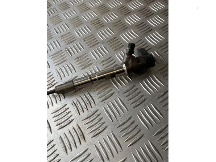 Usagé Injecteurs Volkswagen Caddy IV 2.0 TDI 102 Prix € 100,00 Règlement à la marge proposé par EU Engines & Parts BV