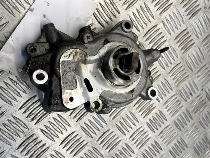 Begagnade Högtryckspump Citroen Jumper (U9) 2.0 BlueHDi 160 Pris € 100,00 Marginaltabell erbjuds av EU Engines & Parts BV