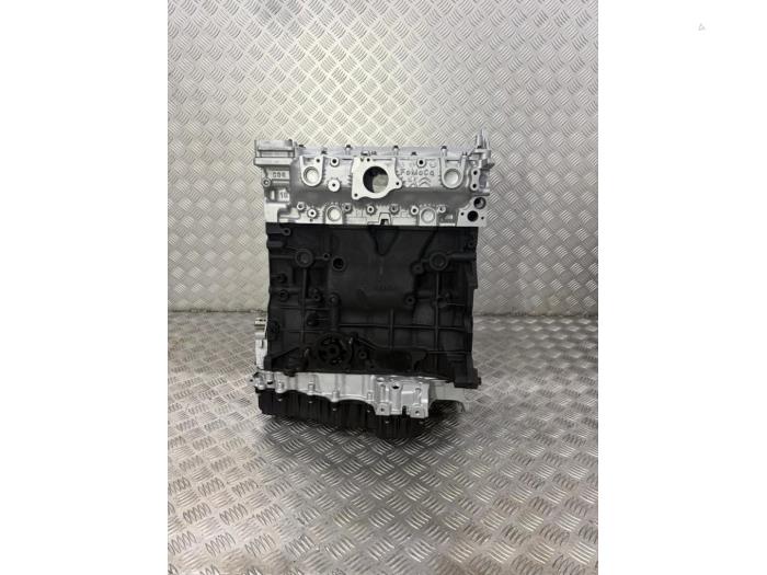 Engine from a Ford Mondeo V Wagon 2.0 TDCi 150 16V AWD 2018