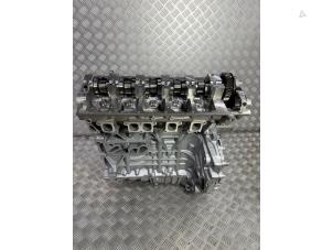 Motor van een Volkswagen Transporter T5 2.5 TDi 2009