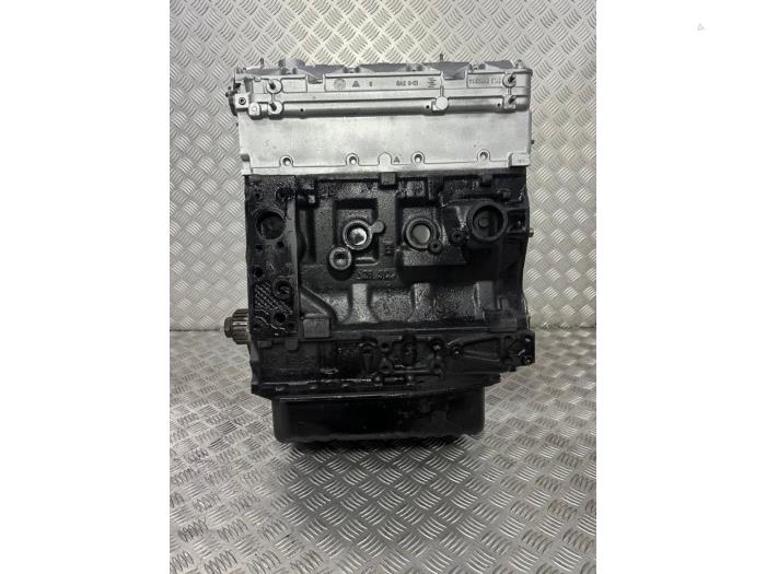 Engine from a Fiat Ducato (243/244/245/247) 2.8 JTD 15 2006