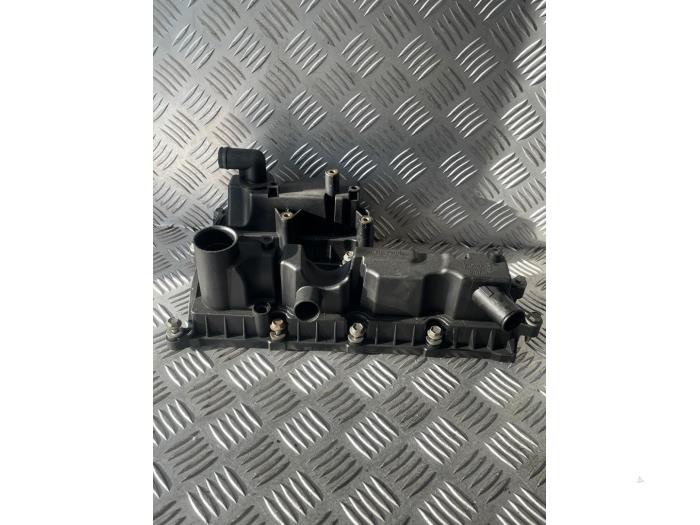 Ventildeckel van een Ford Focus 3 Wagon 1.5 EcoBoost 16V 150 2015