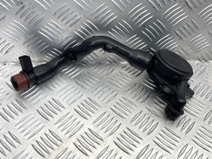 Usagé Ventilation carter Mercedes C Estate (S204) 3.0 C-320 CDI V6 24V Prix € 35,00 Règlement à la marge proposé par EU Engines & Parts BV