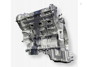 Engine from a Mercedes-Benz E (W212) E-300 CDI V6 24V BlueEfficiency 2014