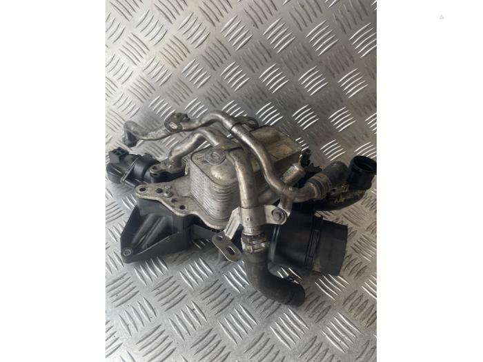 Gebrauchte Ölfiltergehäuse Nissan X-Trail (T32) 1.7 dCi Preis € 50,00 Margenregelung angeboten von EU Engines & Parts BV