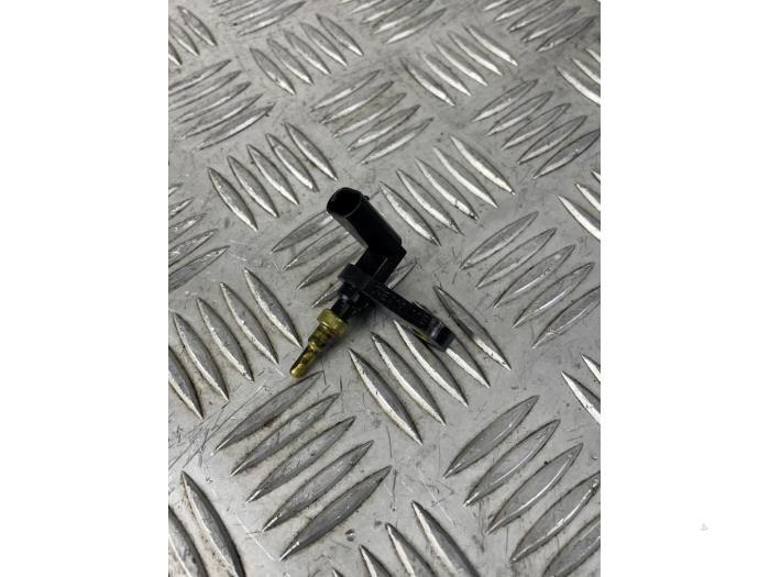 Used Engine temperature sensor Volkswagen Golf VIII (CD1) 1.5 TSI 16V Price € 10,00 Margin scheme offered by EU Engines & Parts BV