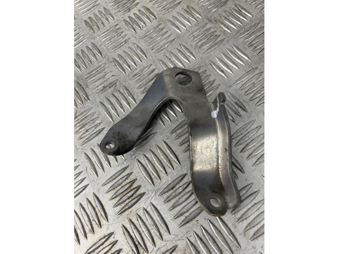 Usagé Divers Volkswagen Golf VIII (CD1) 1.5 eTSI 16V Prix € 10,00 Règlement à la marge proposé par EU Engines & Parts BV