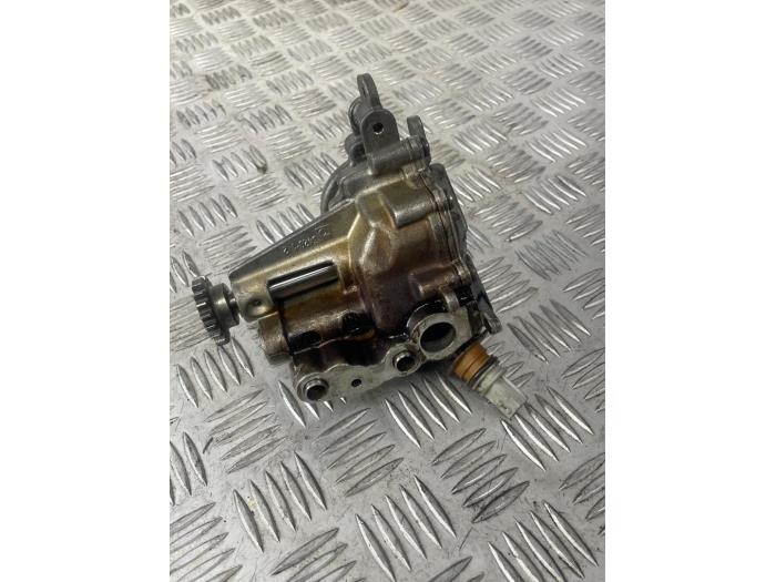 Gebrauchte Ölpumpe Renault Captur I (2R) 0.9 Energy TCE 12V Preis € 40,00 Margenregelung angeboten von EU Engines & Parts BV