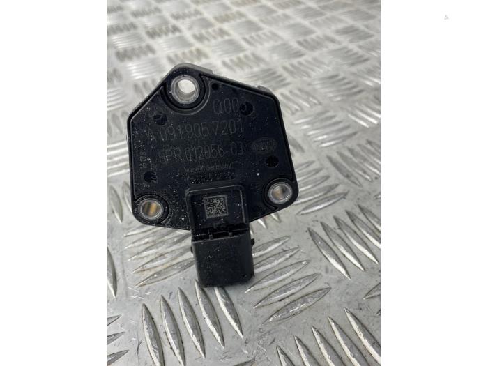 Begagnade Oljenivåsensor Mercedes C (W205) C-200d 1.6 Turbo 16V Pris € 20,00 Marginaltabell erbjuds av EU Engines & Parts BV