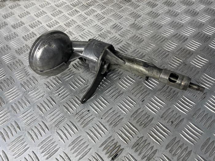 Gebrauchte Ölpumpe Mercedes 200-300 (W123) 240 D Preis € 45,00 Margenregelung angeboten von EU Engines & Parts BV