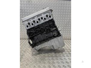 Motor van een Volkswagen Crafter 2.5 TDI 28/30/32/35 MWB 2010