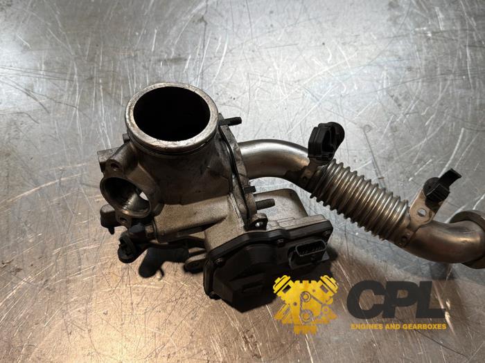 Używane Przepustnica Landrover Discovery Sport (LC) Cena € 100,00 Procedura marży oferowane przez CPL Engines