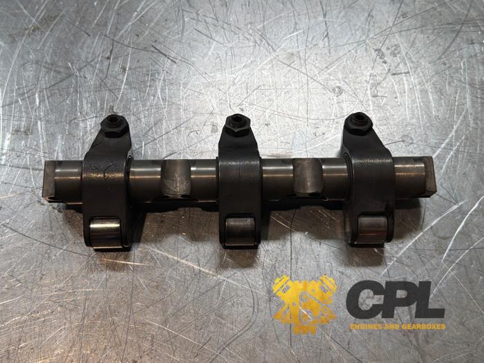 Gebrauchte Kipphebel Volkswagen Transporter T5 2.5 TDi Preis € 70,00 Margenregelung angeboten von CPL Engines