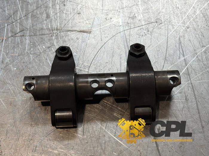 Gebrauchte Kipphebel Volkswagen Transporter T5 2.5 TDi Preis € 30,00 Margenregelung angeboten von CPL Engines