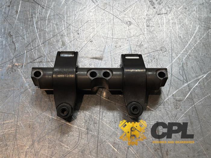 Gebrauchte Kipphebel Volkswagen Transporter T5 2.5 TDi Preis € 30,00 Margenregelung angeboten von CPL Engines