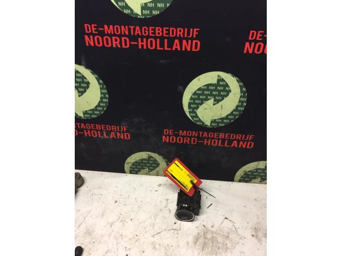 Begagnade Fjärrkontrollset Volkswagen Passat Pris € 35,00 Marginaltabell erbjuds av Auto Demontage Vijfhuizen