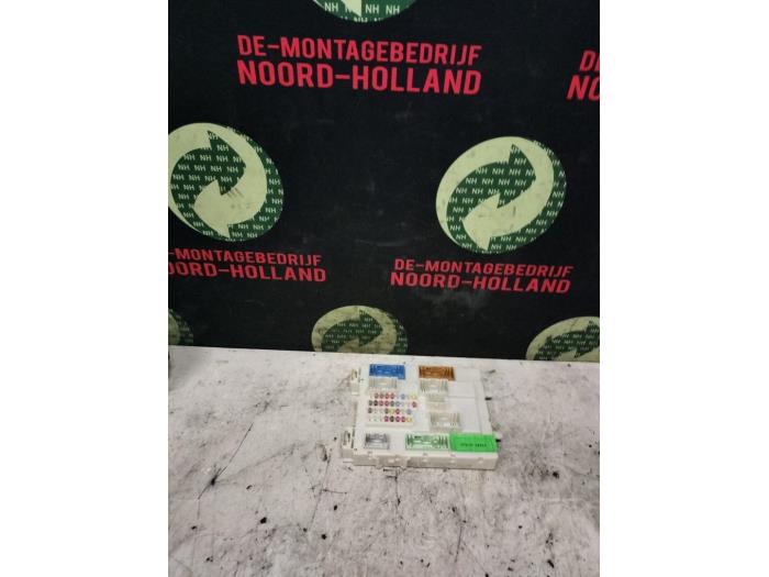 Begagnade Centralelmodul Volvo V40 (MV) 1.6 D2 Pris € 100,00 Marginaltabell erbjuds av Auto Demontage Vijfhuizen