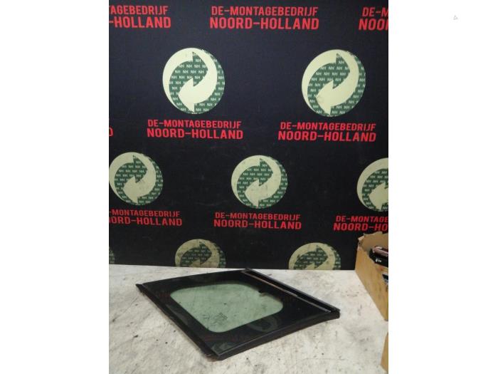 Usados Ventanilla triangular izquierda delante Landrover Evoque Precio € 50,00 Norma de margen ofrecido por Auto Demontage Vijfhuizen