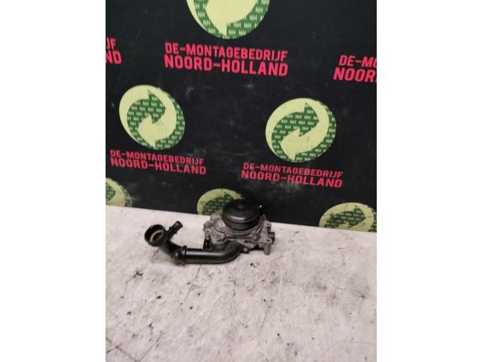 Begagnade Vattenpump Mercedes Viano Pris € 70,00 Marginaltabell erbjuds av Auto Demontage Vijfhuizen