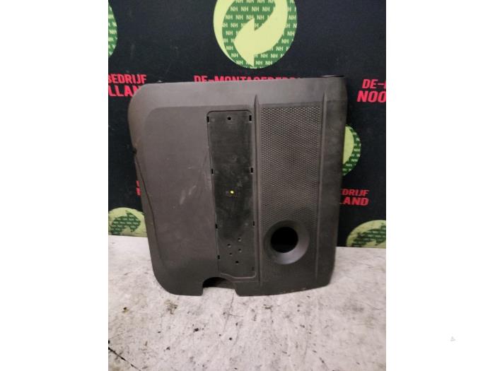 Usados Cobertor motor Volkswagen Golf Precio € 30,00 Norma de margen ofrecido por Auto Demontage Vijfhuizen