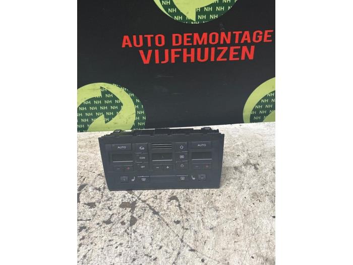 Używane Modul climatronic Audi A4 Cena € 50,00 Procedura marży oferowane przez Auto Demontage Vijfhuizen