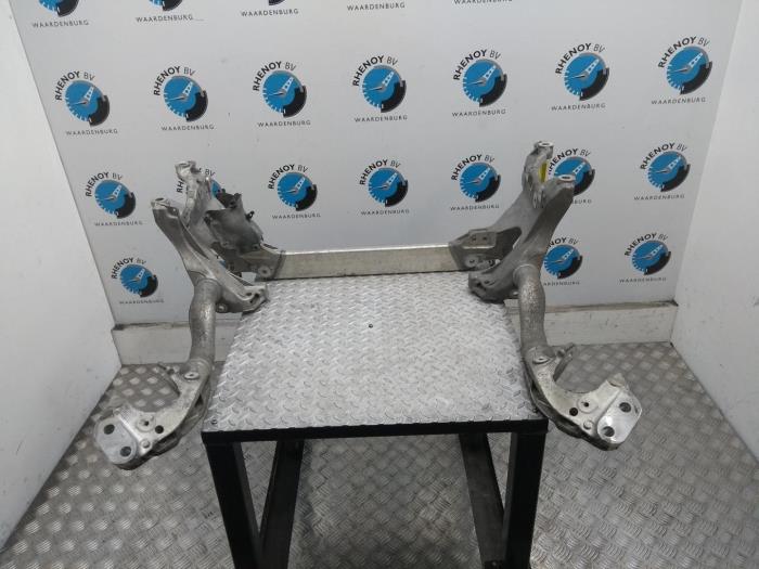 Usados Subchasis Audi A4 Precio € 217,80 IVA incluido ofrecido por Rhenoy Onderdelen B.V. (acceptatie)
