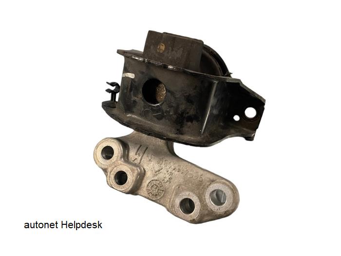 Used Engine mount Peugeot 208 I (CA/CC/CK/CL) 1.4 16V Price on request offered by DEMO Autonet Ves-1